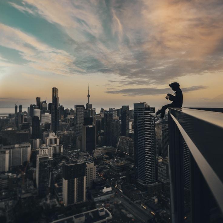 Parents evaluating schools in Netherlands